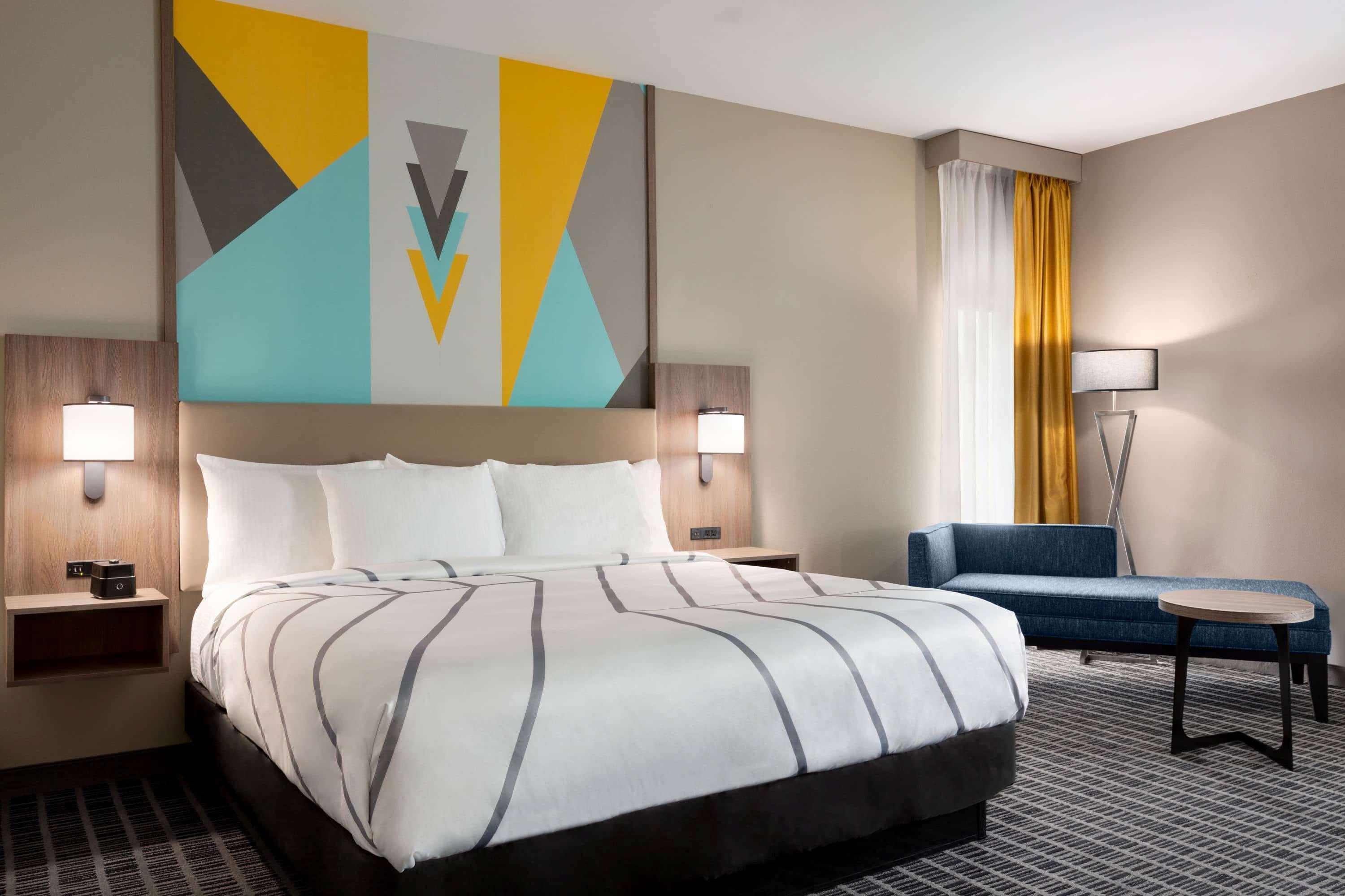 La Quinta By Wyndham Richmond-Sugarland Hotel Bagian luar foto