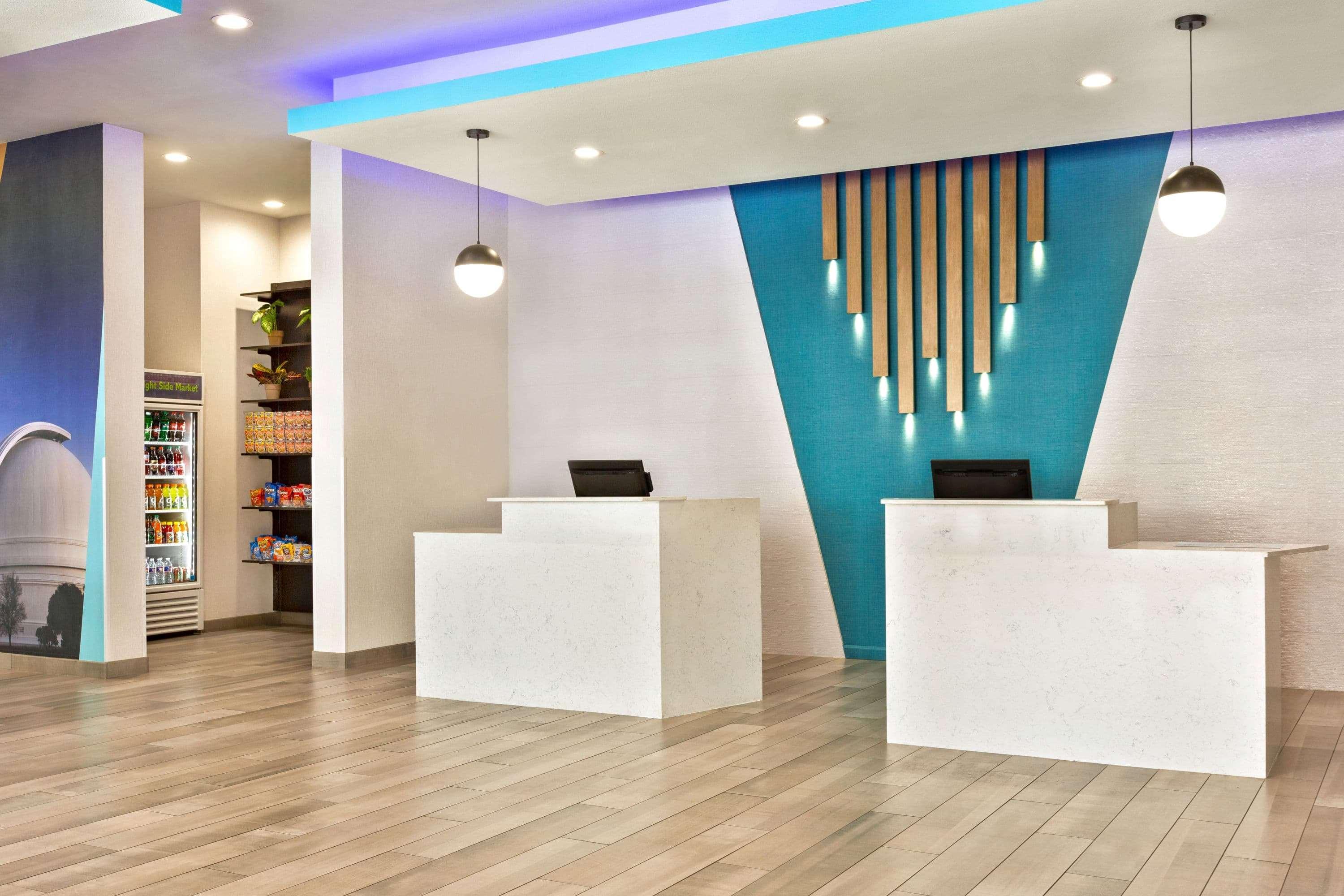 La Quinta By Wyndham Richmond-Sugarland Hotel Bagian luar foto